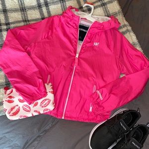 🌸A&F hot pink windbreaker with mesh inside🌸